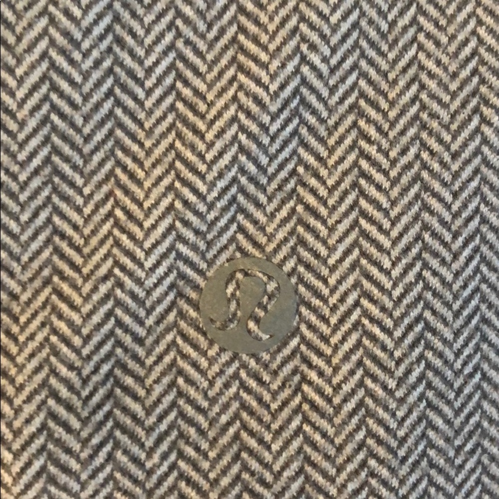 Lululemon jacket - Picture 5 of 9